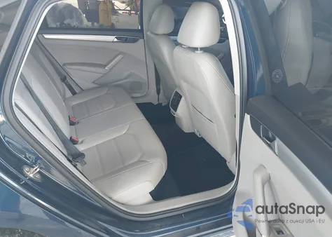 2019 Volkswagen Passat 2.0T Wolfsburg Edition z USA, uszkodzony, nr VIN 1VWLA7A3XKC010464